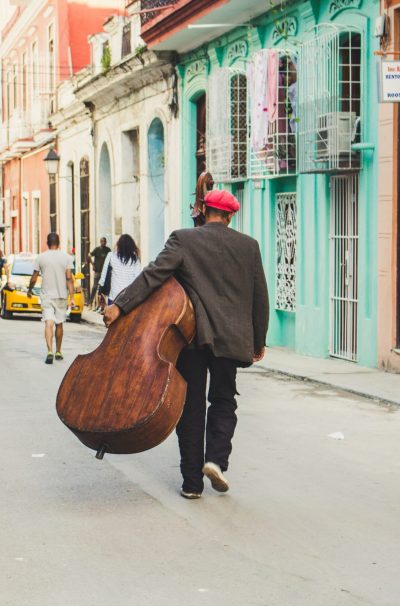 Habana vieja y sus músicos