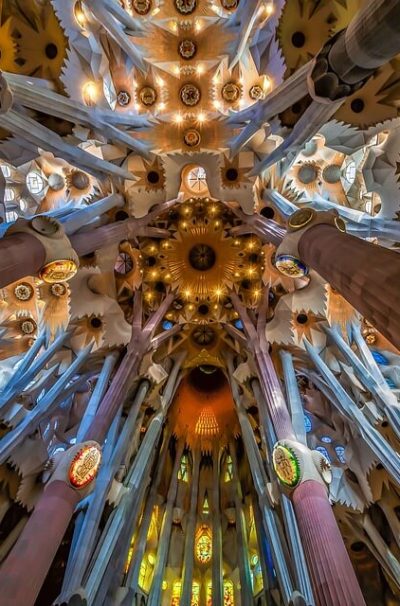 Inside of "La Sagrada Familia"